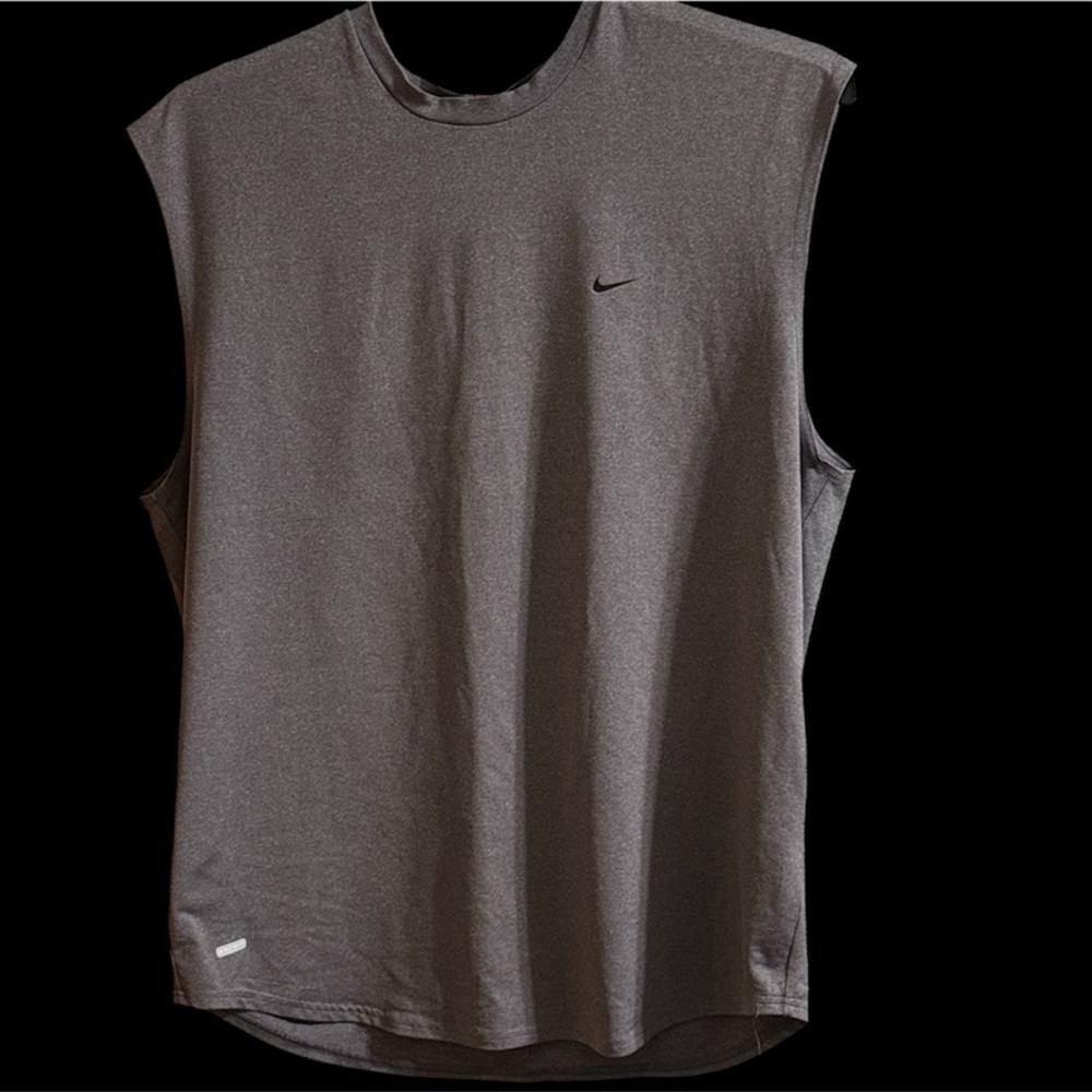Nike Men's Charcoal Sleeveless Tank